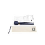 Le Wand Petite Rechargeable Vibrating Wand Massager - Image 3